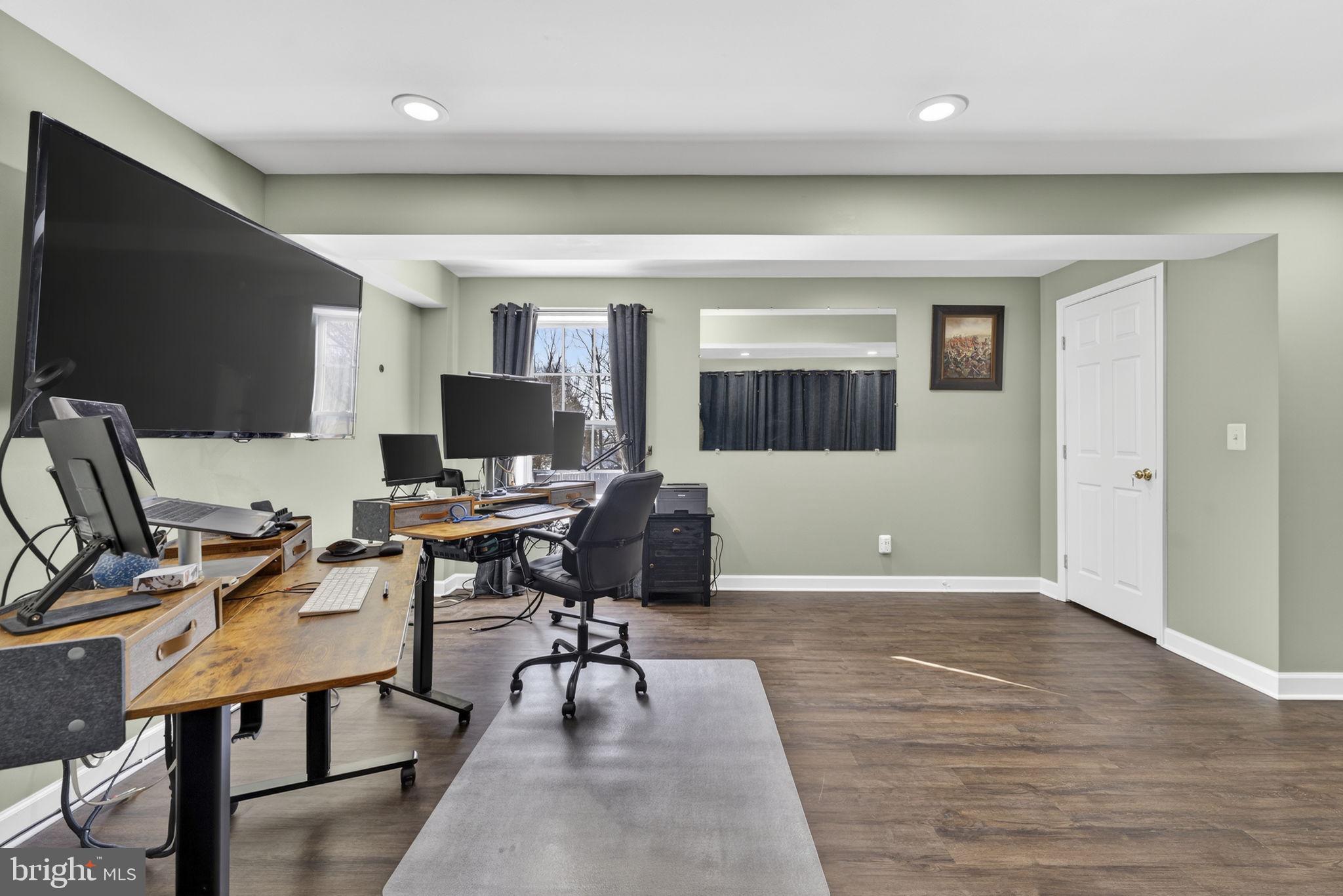 374 Rustling Leaf Place Kearneysville, WV 25430 - Photo 17 of 86