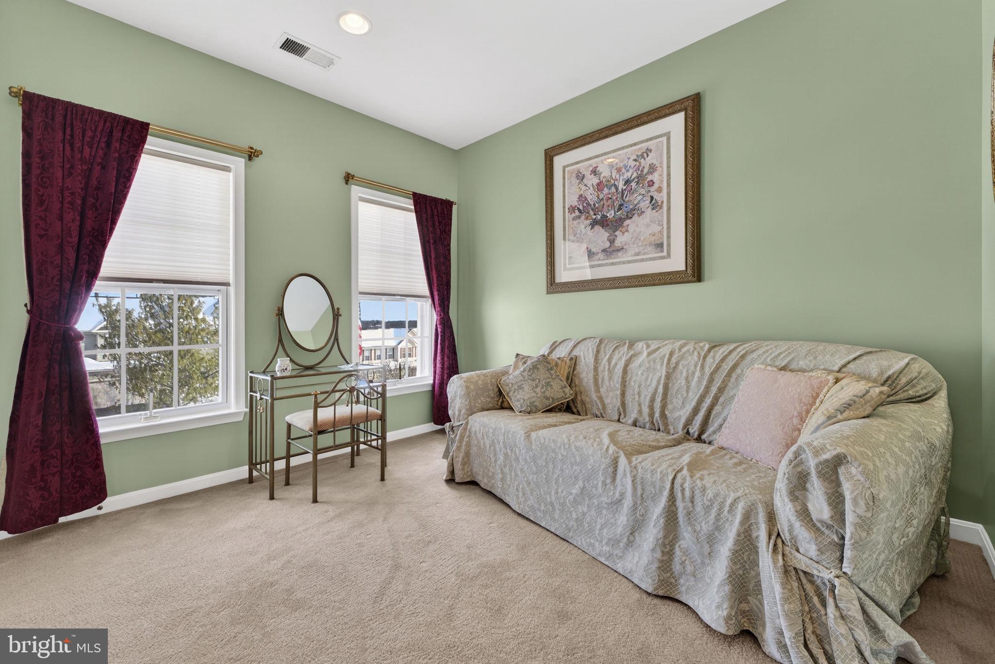 374 Rustling Leaf Place Kearneysville, WV 25430 - Photo 10 of 86