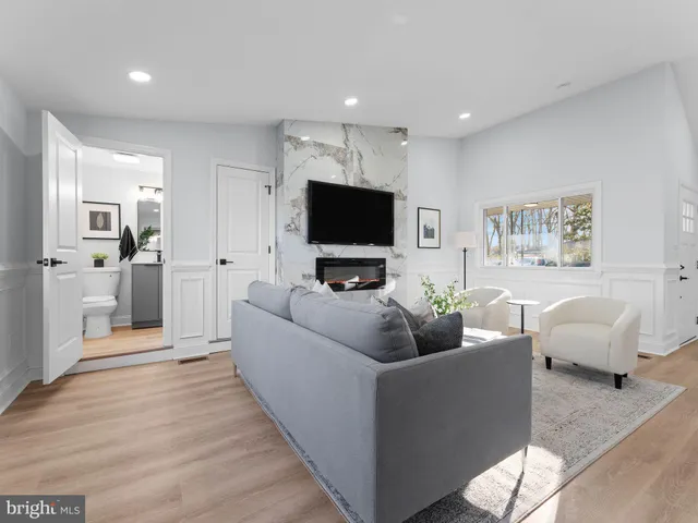 $599,900 | 407 Chestnut Street, Delran, NJ 08075