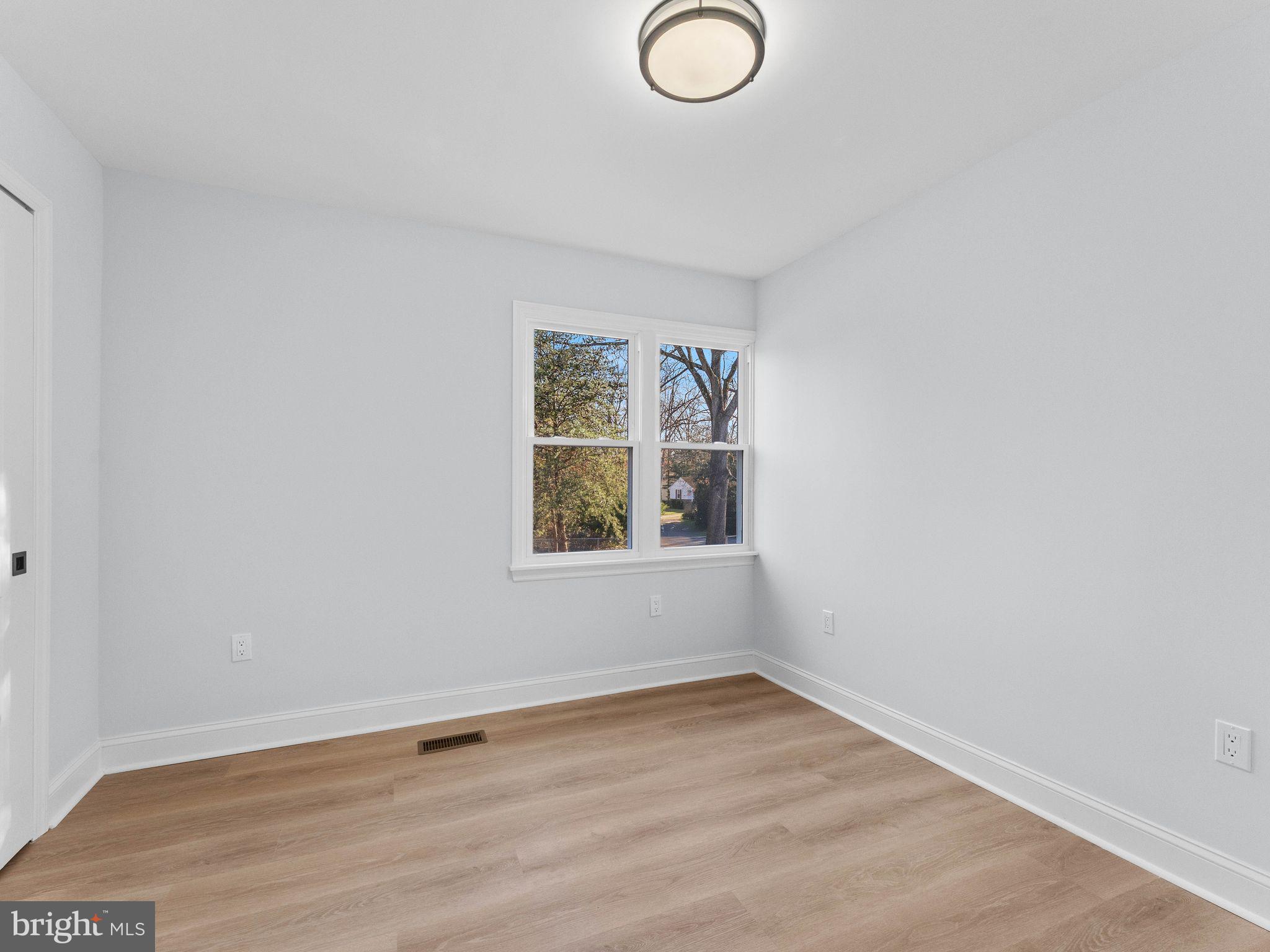 407 Chestnut Street Delran, NJ 08075 - Photo 21 of 39