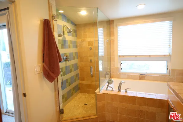 $6,800 | 4561 Don Felipe Drive, Los Angeles, CA 90008