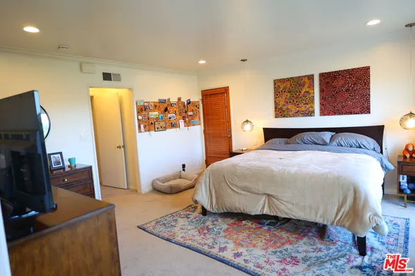 $6,800 | 4561 Don Felipe Drive, Los Angeles, CA 90008