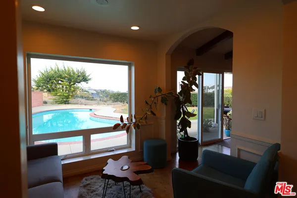 $6,800 | 4561 Don Felipe Drive, Los Angeles, CA 90008