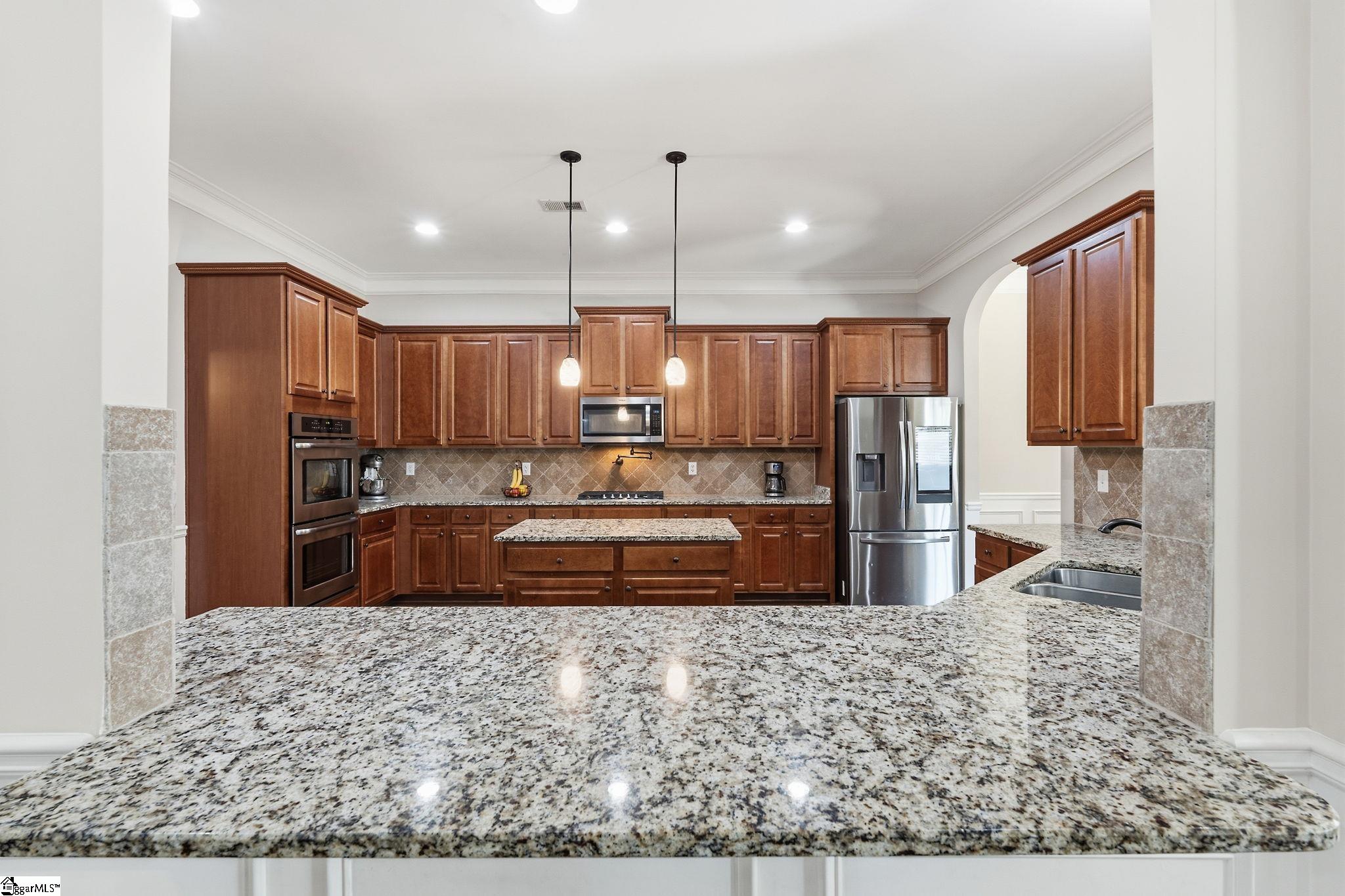 425 Castleford Place Simpsonville, SC 29681 - Photo 8 of 47