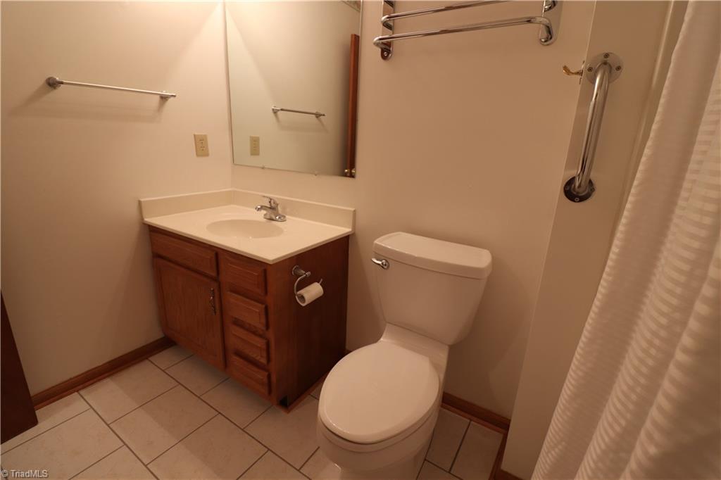 645 Lee Road Thomasville, NC 27360 - Photo 12 of 28 Gallery Image 12
