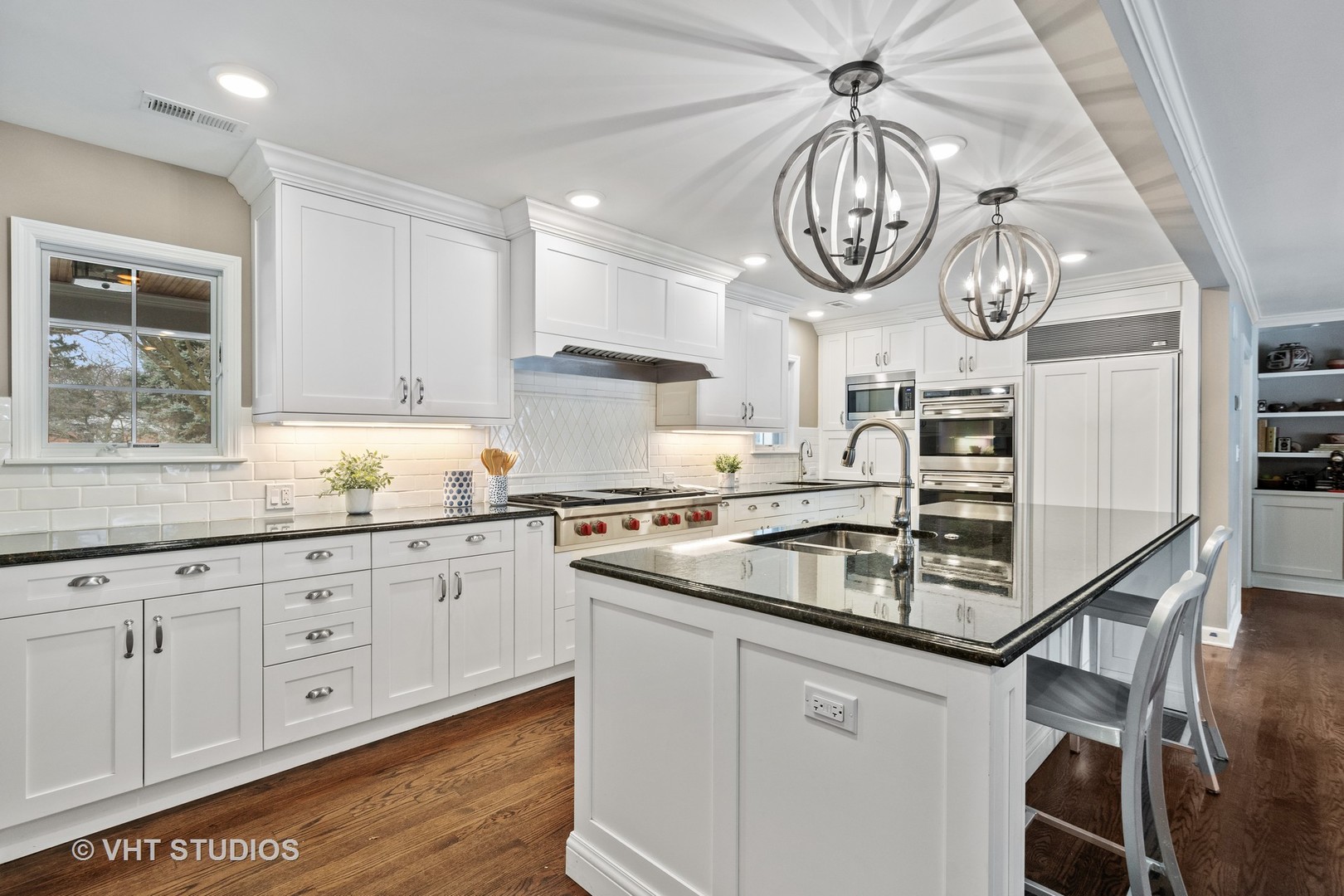 1570 Tower Road Winnetka, IL 60093 - Photo 5 of 23