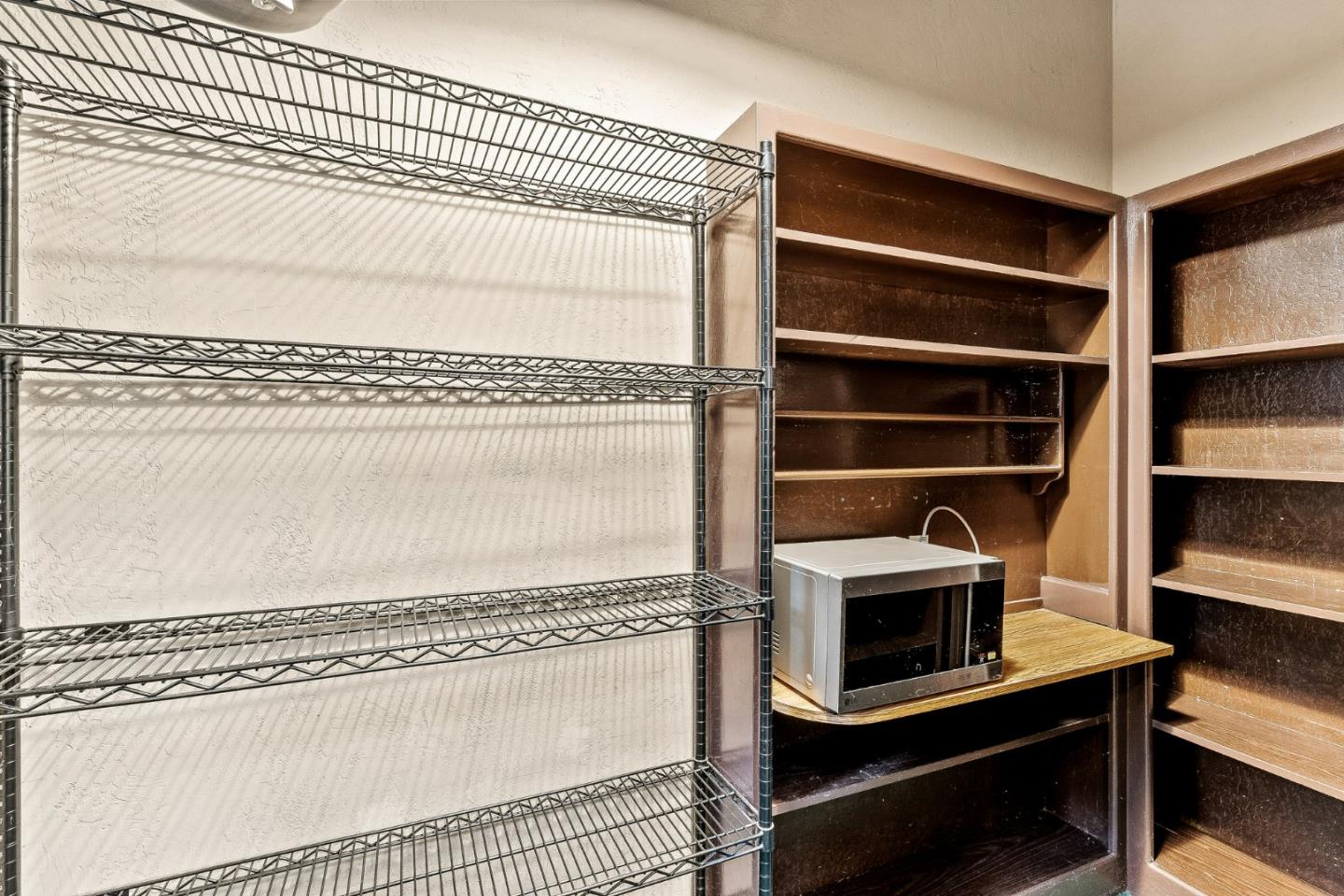 231 Aptos School Road Aptos, CA 95003 - Photo 14 of 49 a en suite bathroom with a toilet a sink and a bathtub