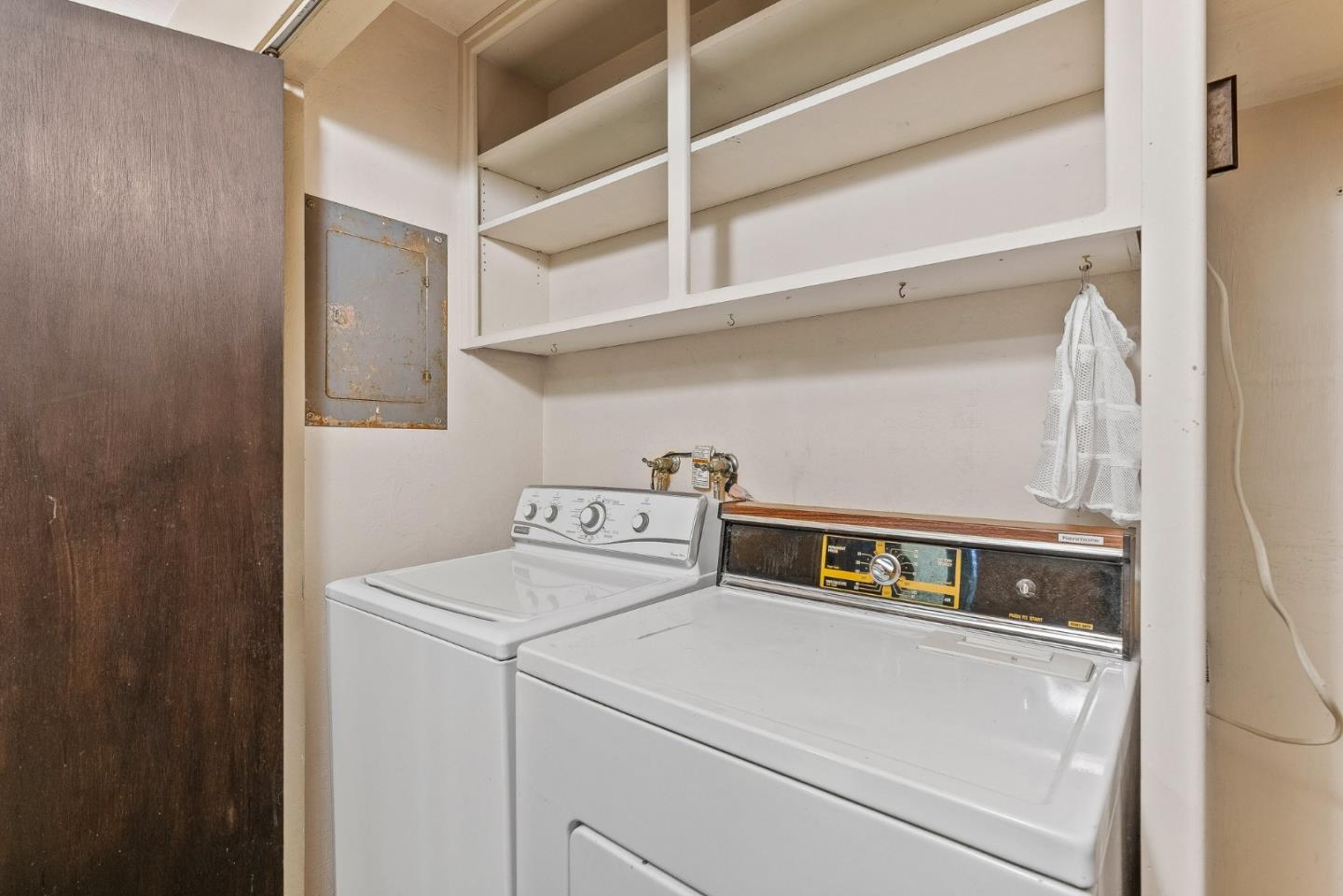 231 Aptos School Road Aptos, CA 95003 - Photo 28 of 49 a utility room with dryer and washer