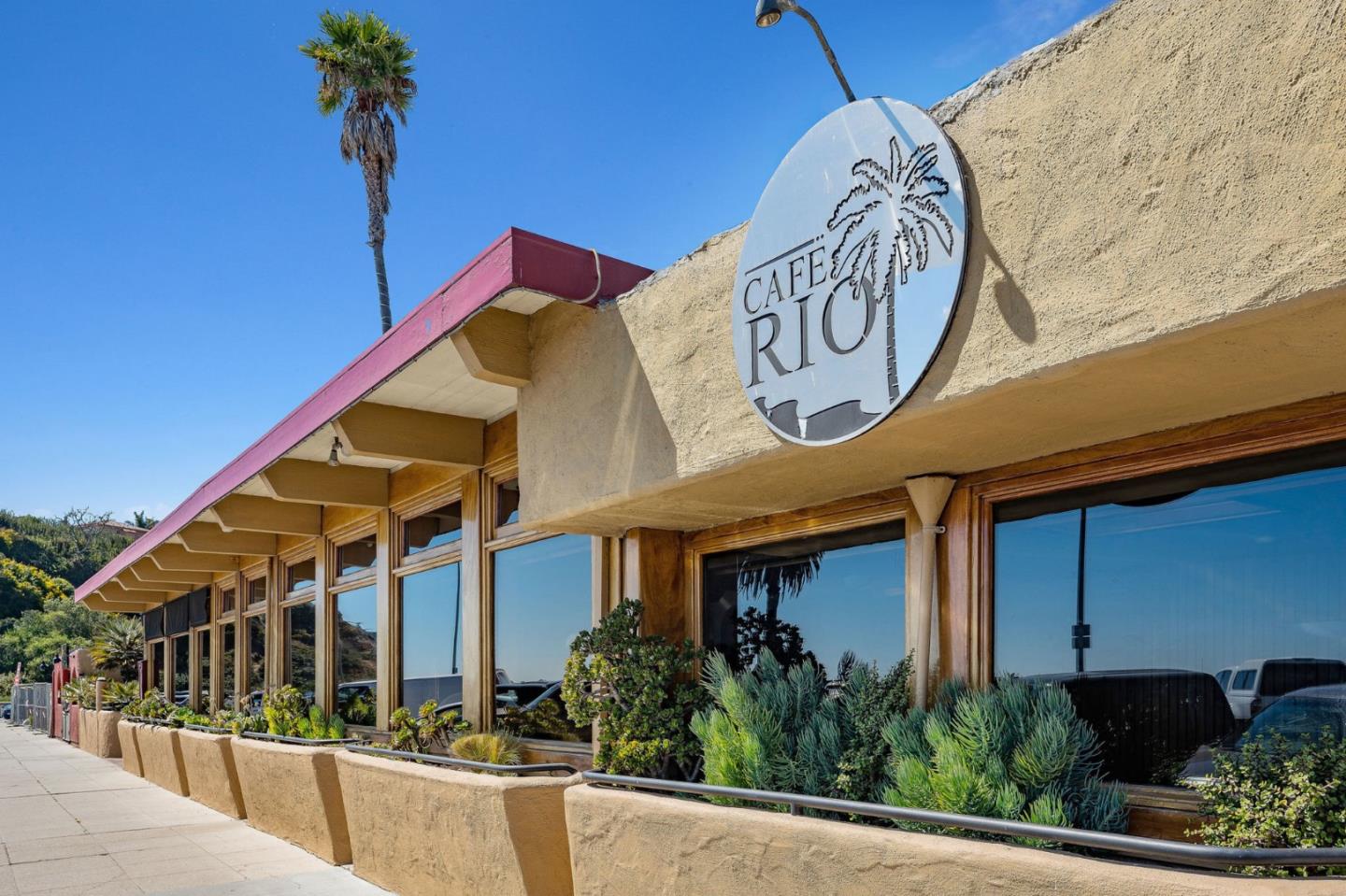 231 Aptos School Road Aptos, CA 95003 - Photo 47 of 49 a front view of a house with garden