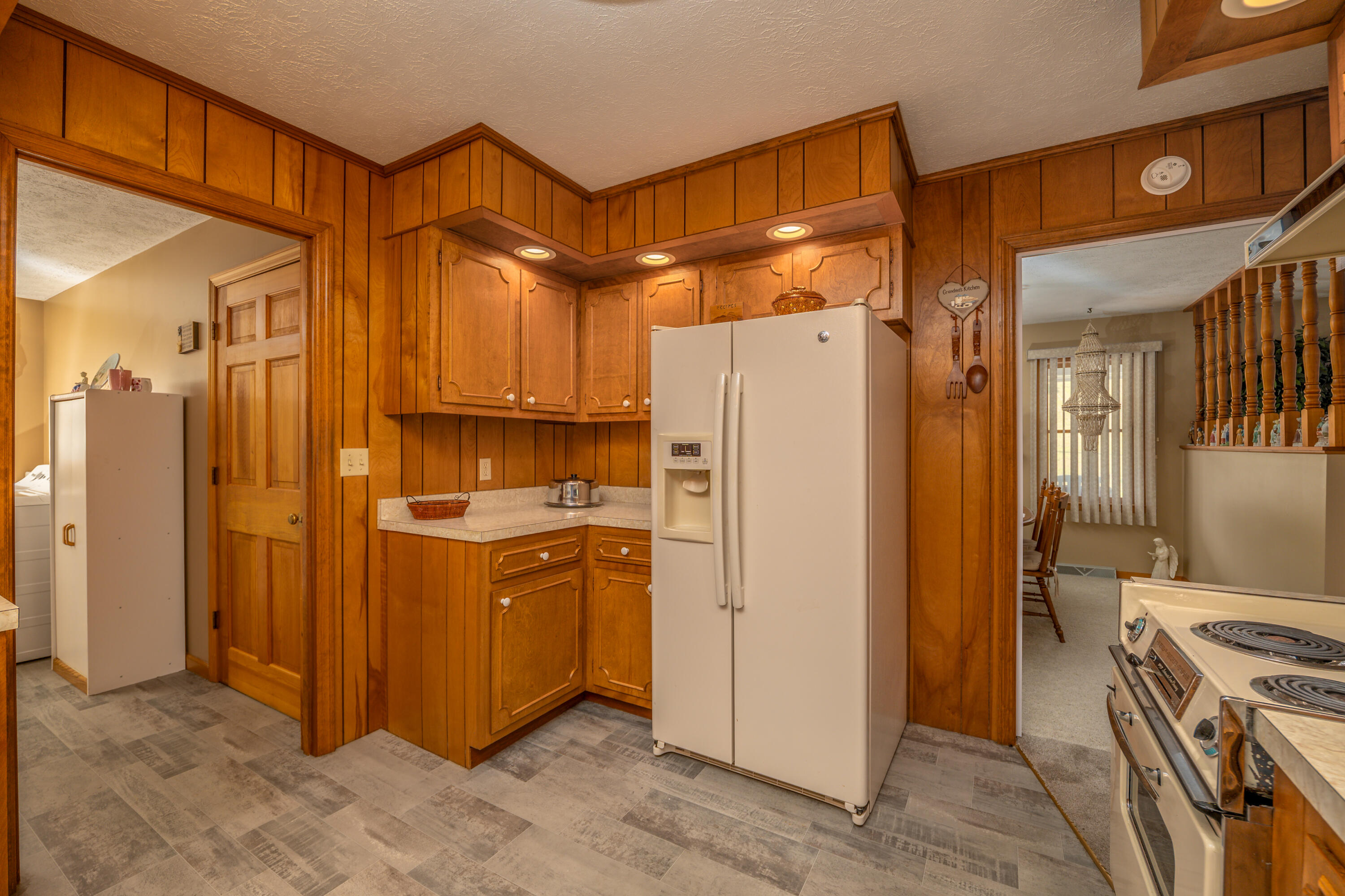 919 Redwine Road West Liberty, KY 41472 - Photo 15 of 32 _S5B4939-Edit