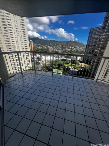 a view of an ocean view