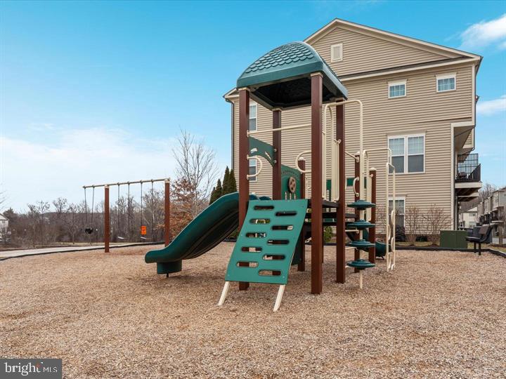 9087 Connor House Road Manassas, VA 20111 - Photo 3 of 10