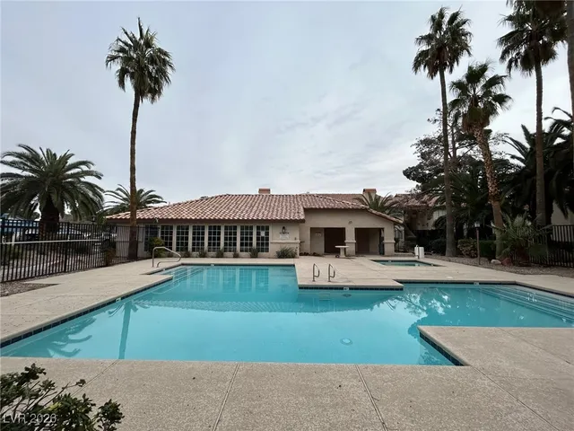 $1,265 | 6500 West Lake Mead Boulevard, Unit 107, Las Vegas, NV 89108