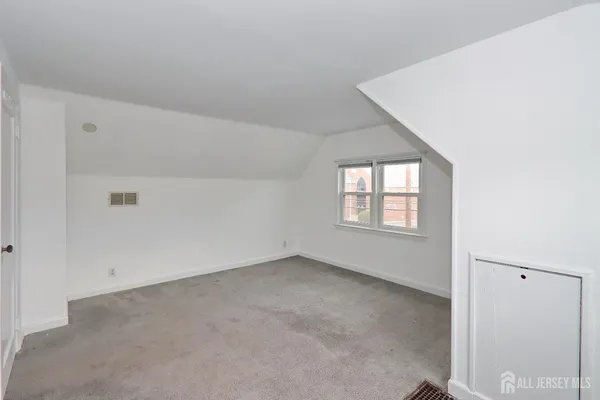 $3,800 | 2 Mohawk Drive, Cranford, NJ 07016