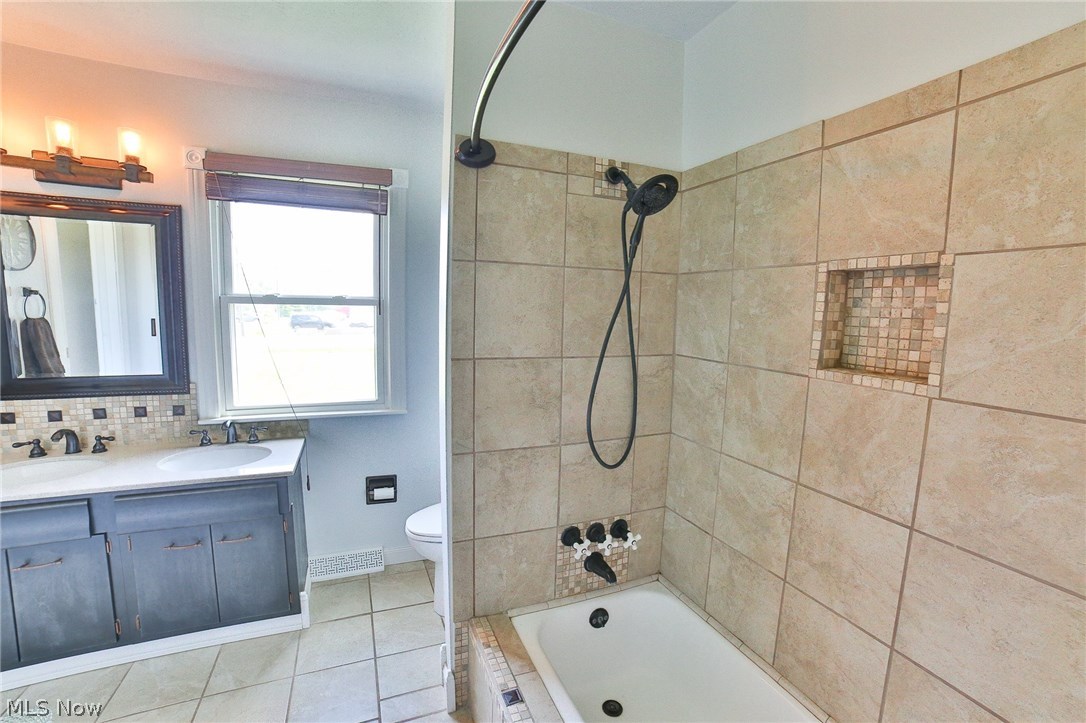 4272 Quick Road Peninsula, OH 44264 - Photo 10 of 35