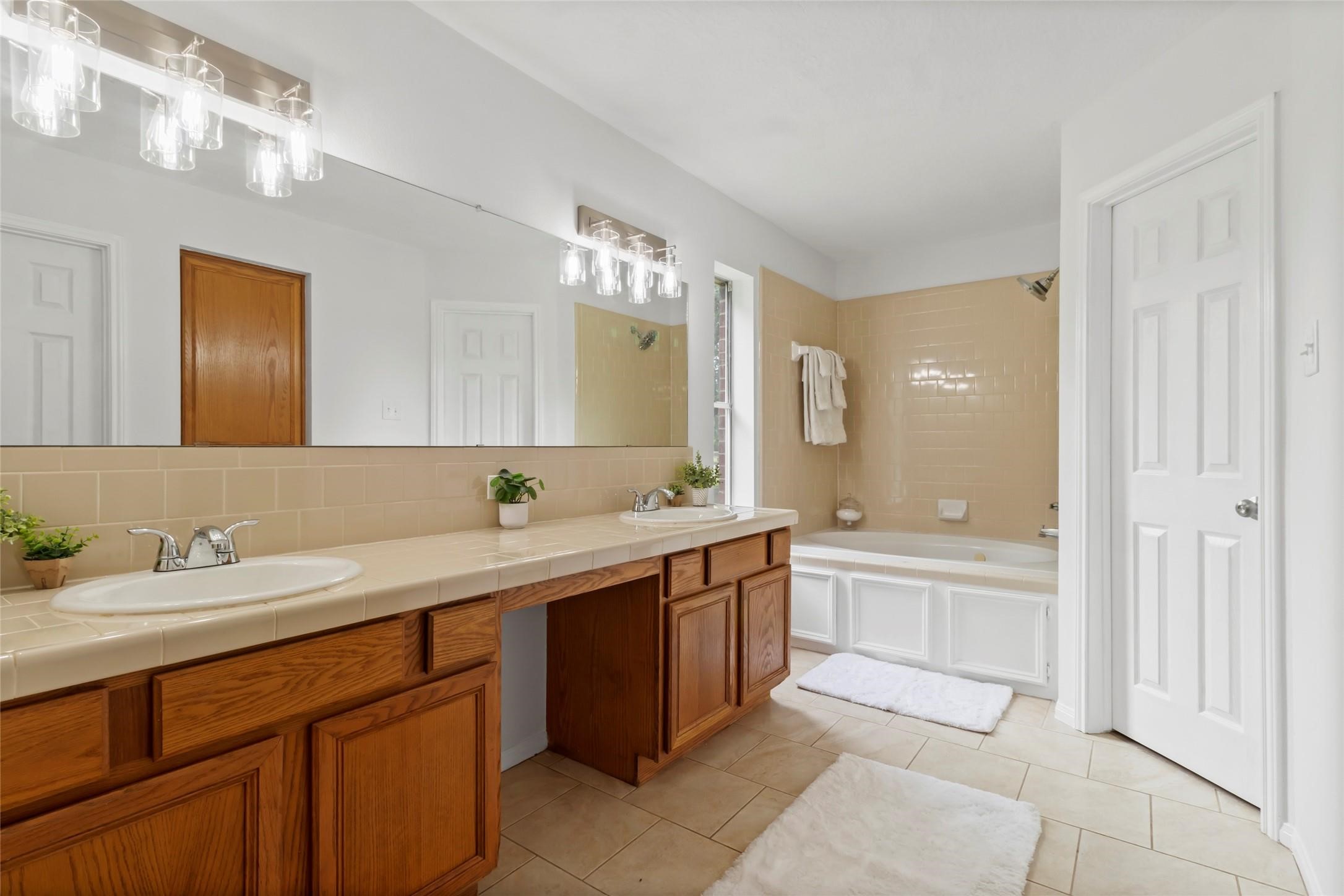 9528 Gates Loop Manvel, TX 77578 - Photo 11 of 23