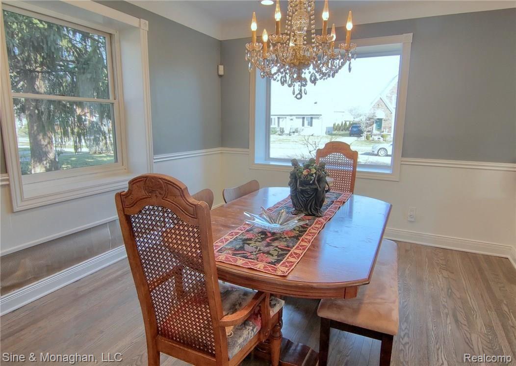 951 Roslyn Road Grosse Pointe, MI 48236 - Photo 10 of 29 Dining_Room_2nd_View.jpg