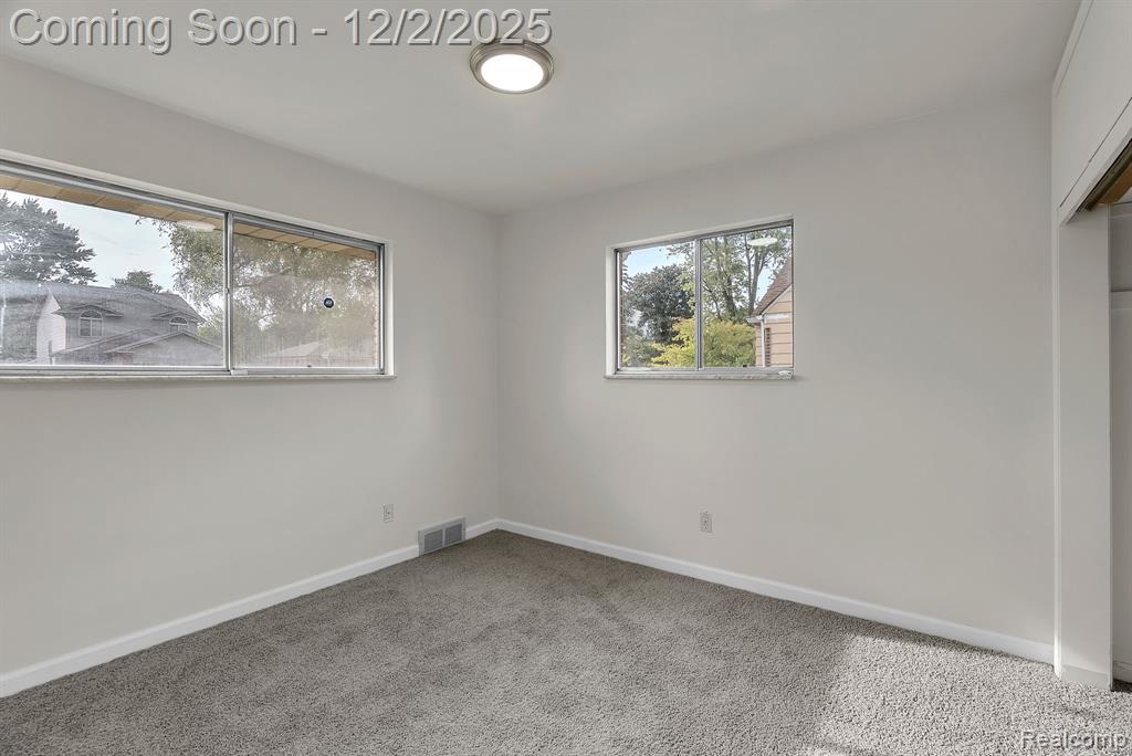 17150 Wakenden Redford, MI 48240 - Photo 20 of 35