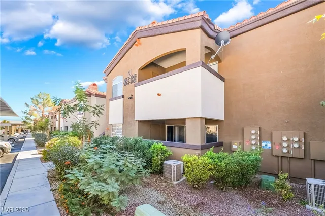 $1,350 | 9000 South Las Vegas Boulevard, Unit 2068, Las Vegas, NV 89123