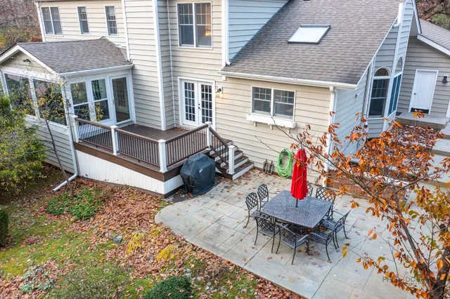 $949,000 | 15393 West Oak Spring Road, Libertyville, IL 60048