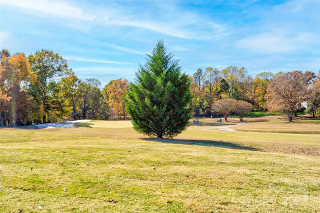 $460,000 | 128 Harbourtown Drive, Kings Mountain, NC 28086