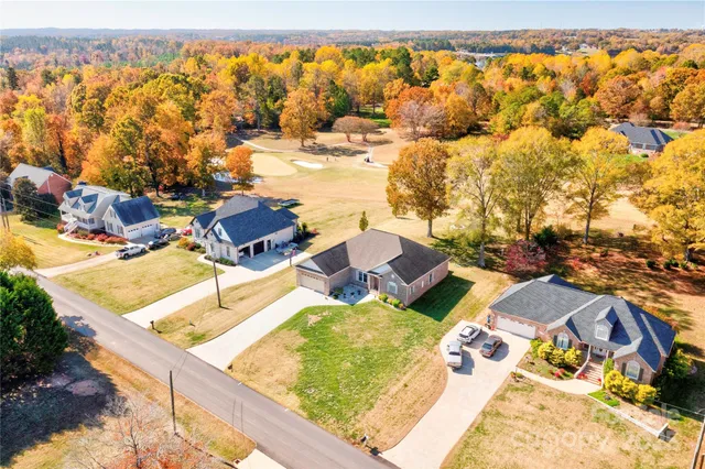 $460,000 | 128 Harbourtown Drive, Kings Mountain, NC 28086