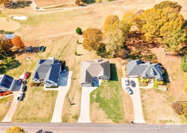 $460,000 | 128 Harbourtown Drive, Kings Mountain, NC 28086