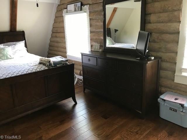 2021 Mountain View Road King, NC 27021 - Photo 16 of 29 Upstairs bedroom with gable wall