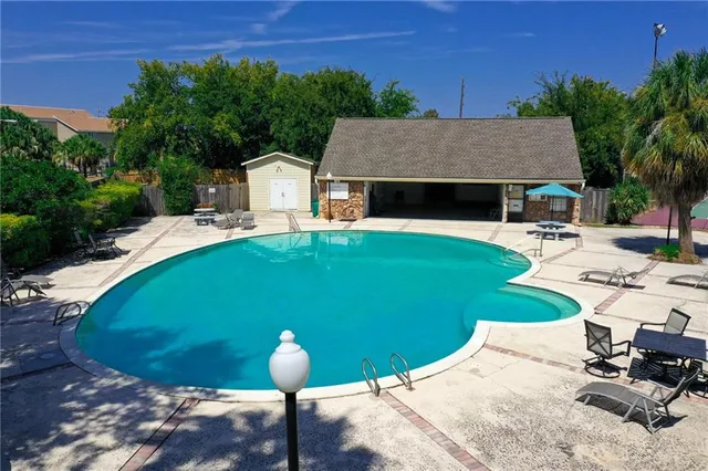 $1,700 | 1500 West Esplanade Avenue, Unit 37D, Kenner, LA 70065