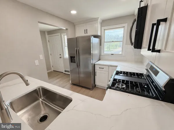 $2,200 | 359 Whites Road, Unit C, Lansdale, PA 19446