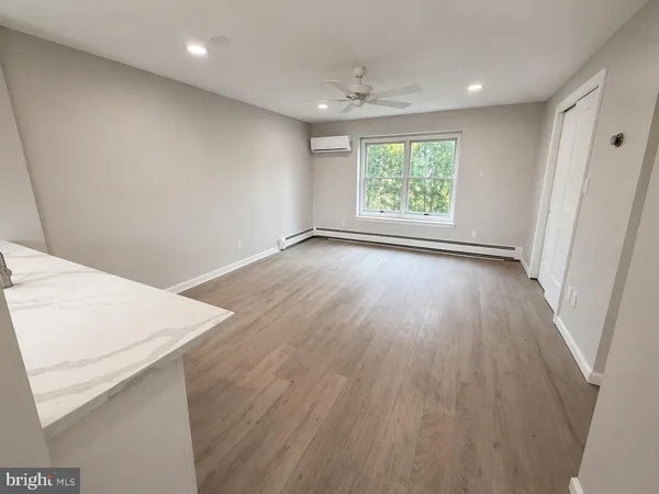 $2,200 | 359 Whites Road, Unit C, Lansdale, PA 19446