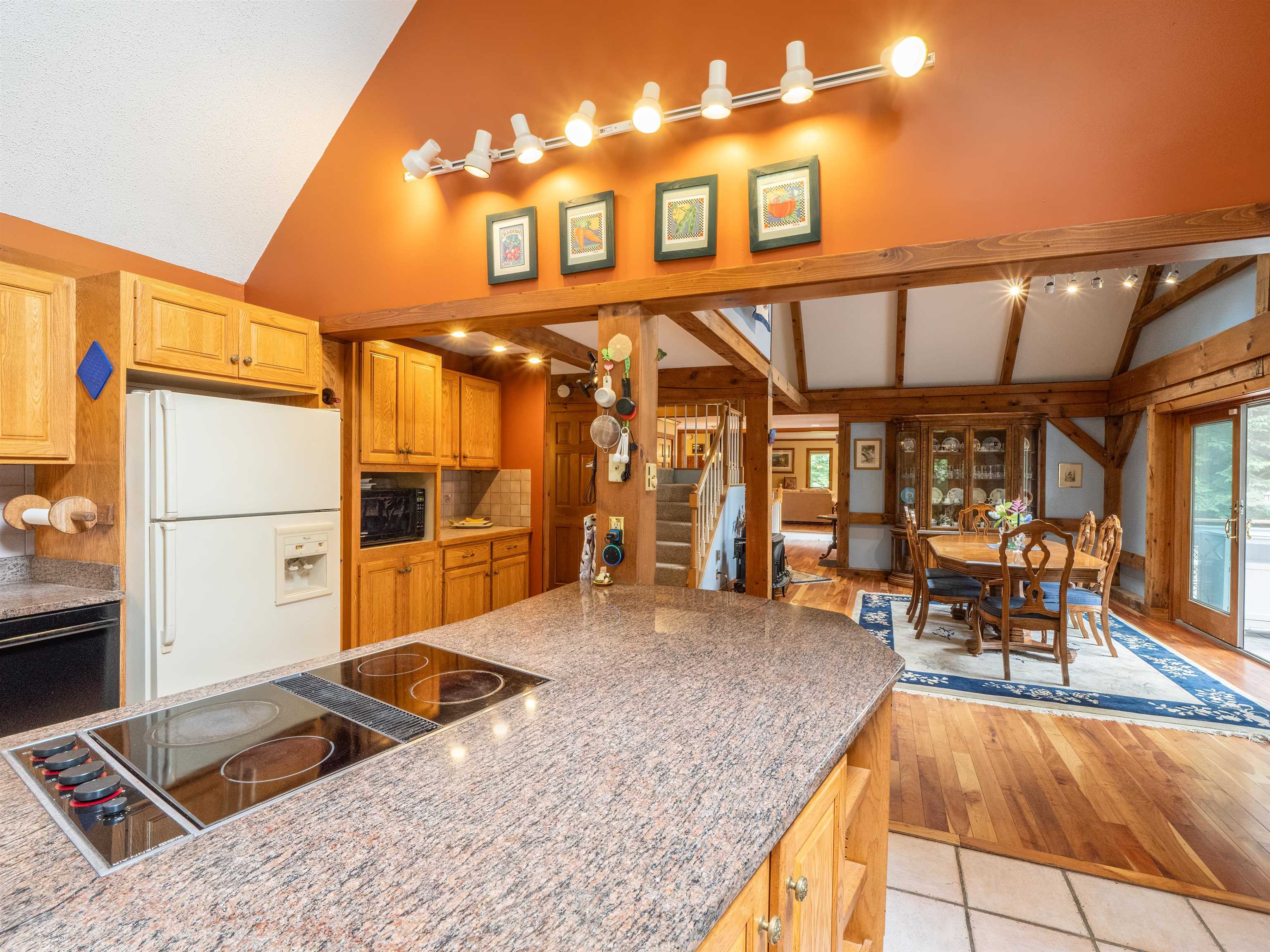 406 Tichenor Road Hartford, VT 05059 - Photo 36 of 40 Gallery Image 36