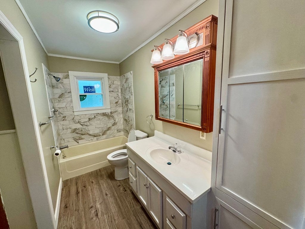 268 Evergreen Road Clarksville, VA 23927 - Photo 9 of 37 268- Bath