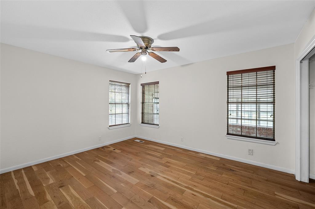 7483 Gholson Road Waco, TX 76705 - Photo 17 of 34