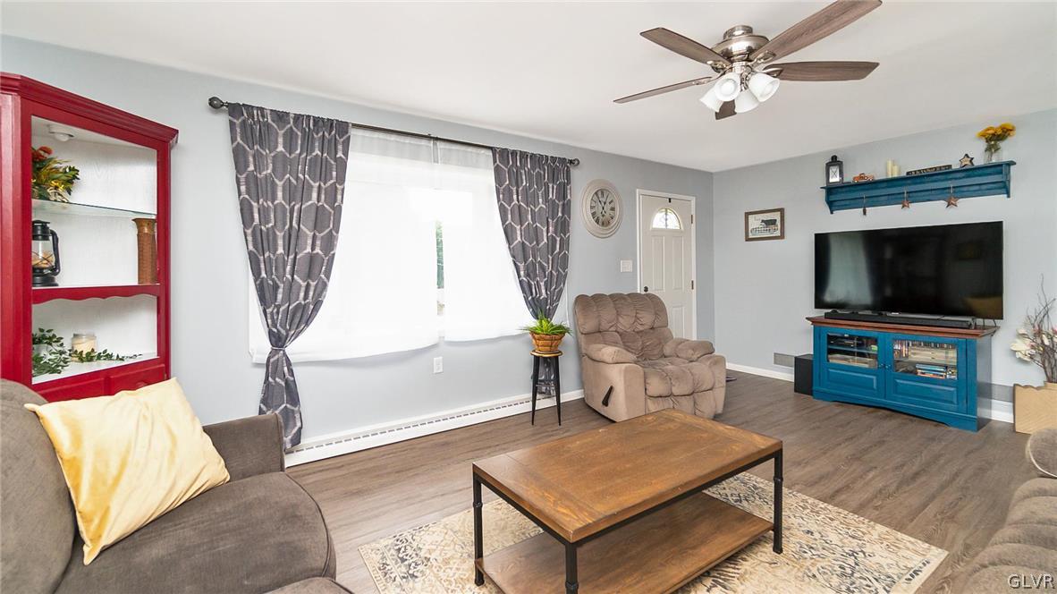 3267 Bingen Road Bethlehem, PA 18015 - Photo 6 of 31 Gallery Image 6