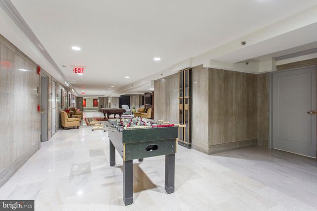 $300,000 | 1600 Arch Street, Unit 704, Philadelphia, PA 19103