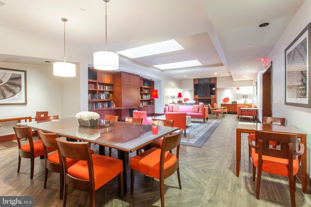 $300,000 | 1600 Arch Street, Unit 704, Philadelphia, PA 19103