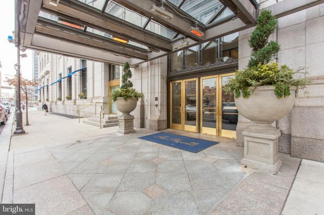 $300,000 | 1600 Arch Street, Unit 704, Philadelphia, PA 19103