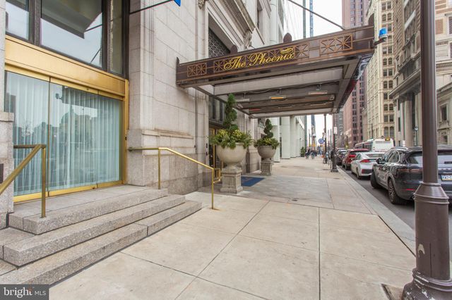$300,000 | 1600 Arch Street, Unit 704, Philadelphia, PA 19103