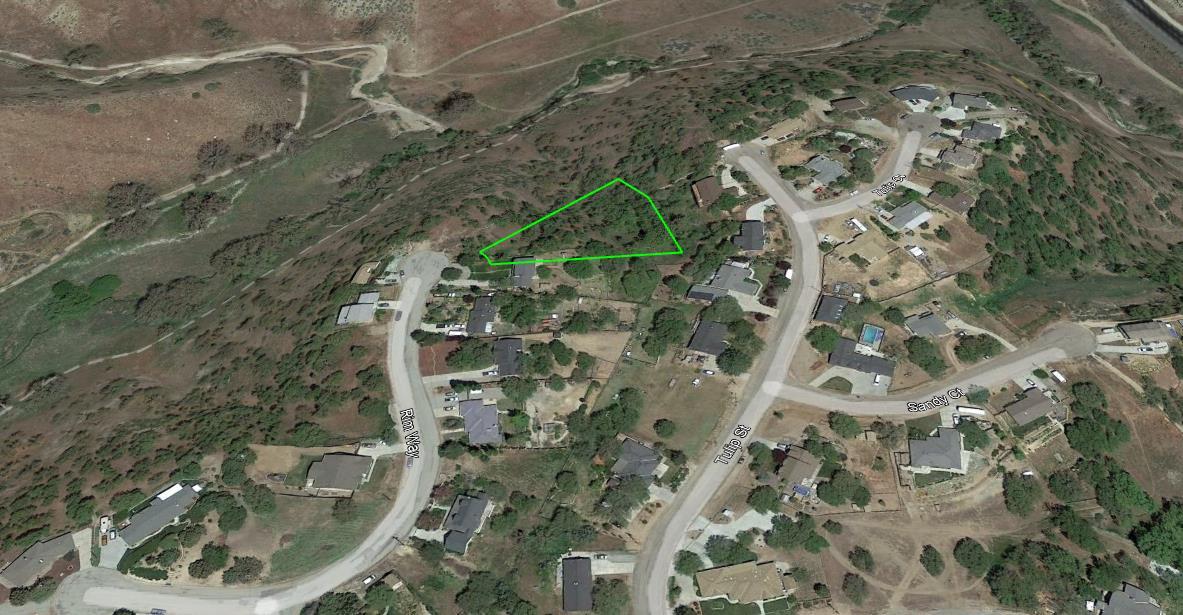 22948 Rim Way Tehachapi, CA 93561 - Photo 11 of 16 a picture of a bathroom with a sink and mirror