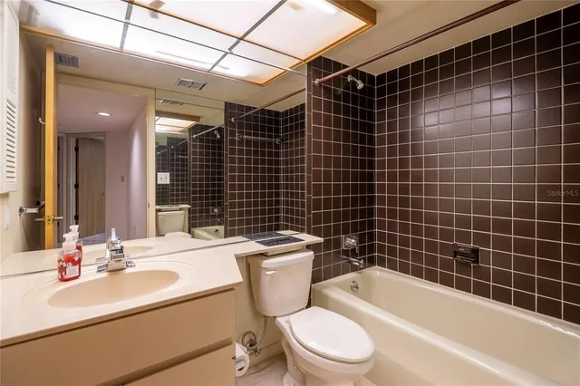 $809,000 | 900 Pinellas Bayway South, Unit 109, Tierra Verde, FL 33715