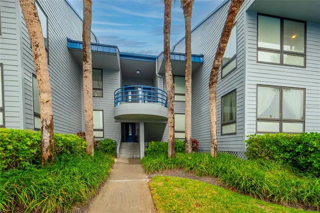 $809,000 | 900 Pinellas Bayway South, Unit 109, Tierra Verde, FL 33715