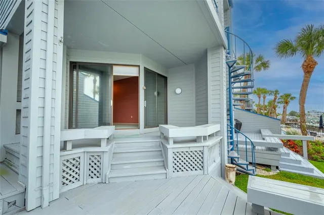 $809,000 | 900 Pinellas Bayway South, Unit 109, Tierra Verde, FL 33715