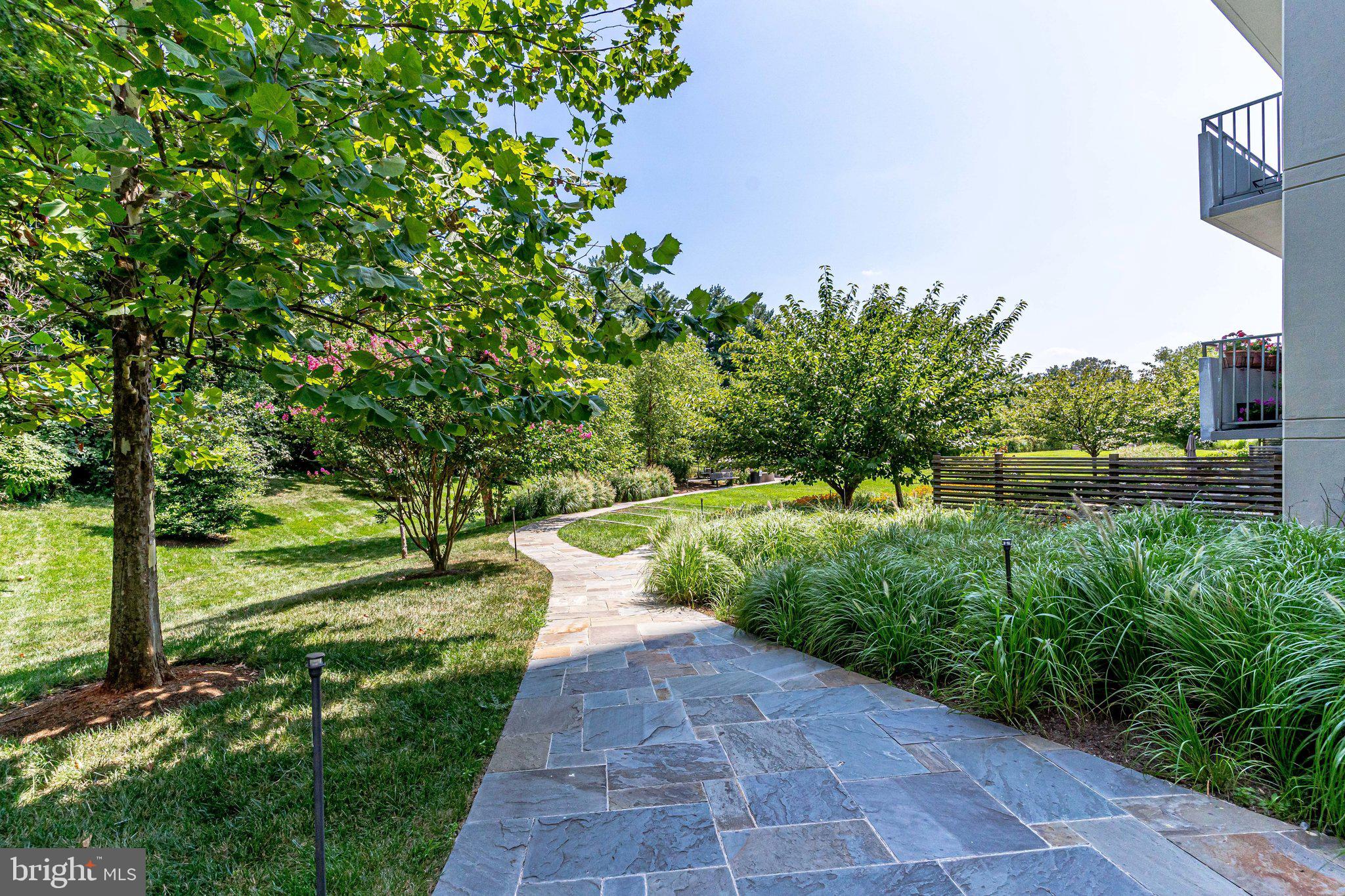 5101 River Road, Unit 811 Bethesda, MD 20816 - Photo 7 of 13 Gallery Image 7
