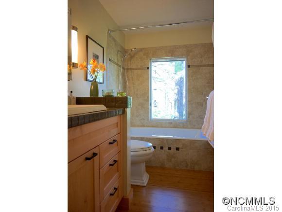 667 Cardinal Road Brevard, NC 28712 - Photo 14 of 24 Gallery Image 14