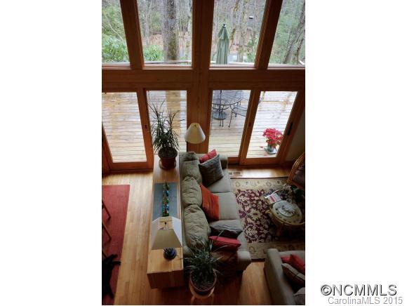 667 Cardinal Road Brevard, NC 28712 - Photo 4 of 24 Gallery Image 4