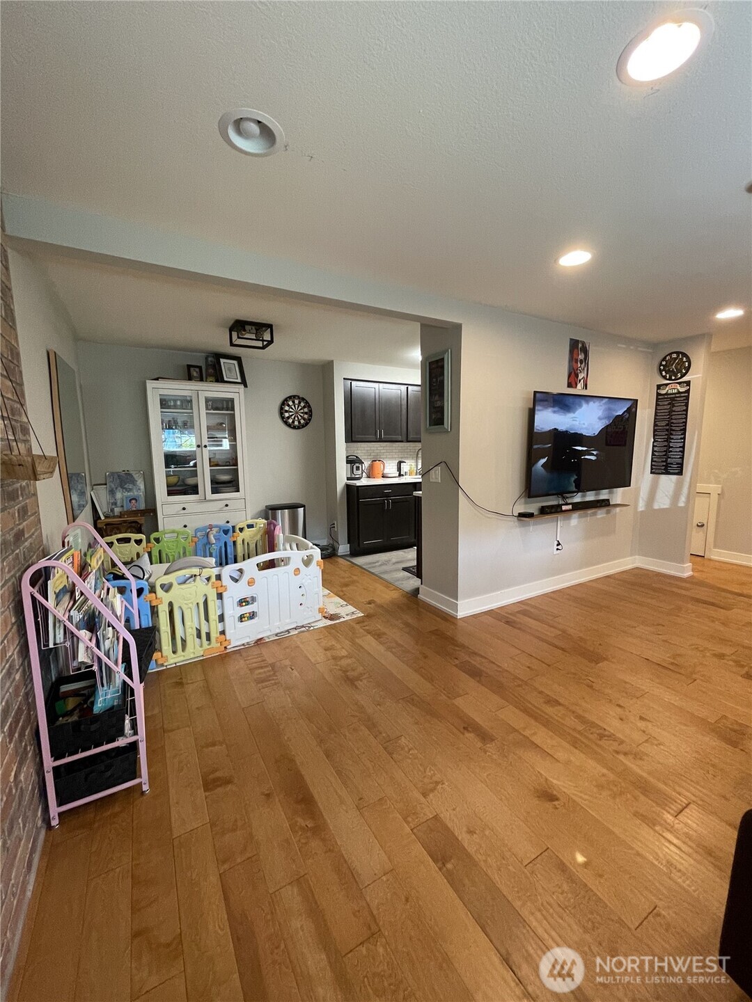 Undisclosed Address Redmond, WA 98052 - Photo 4 of 25