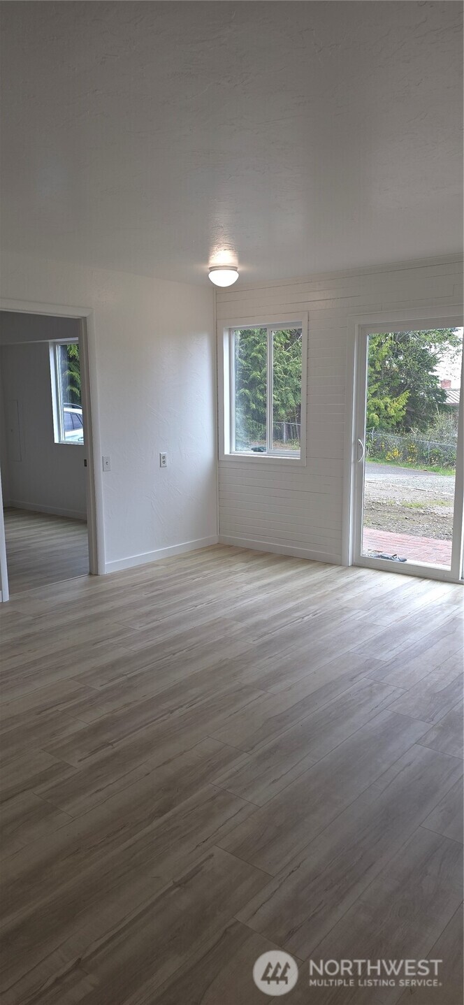 251 Spring View Place, Unit B Sequim, WA 98382 - Photo 14 of 23