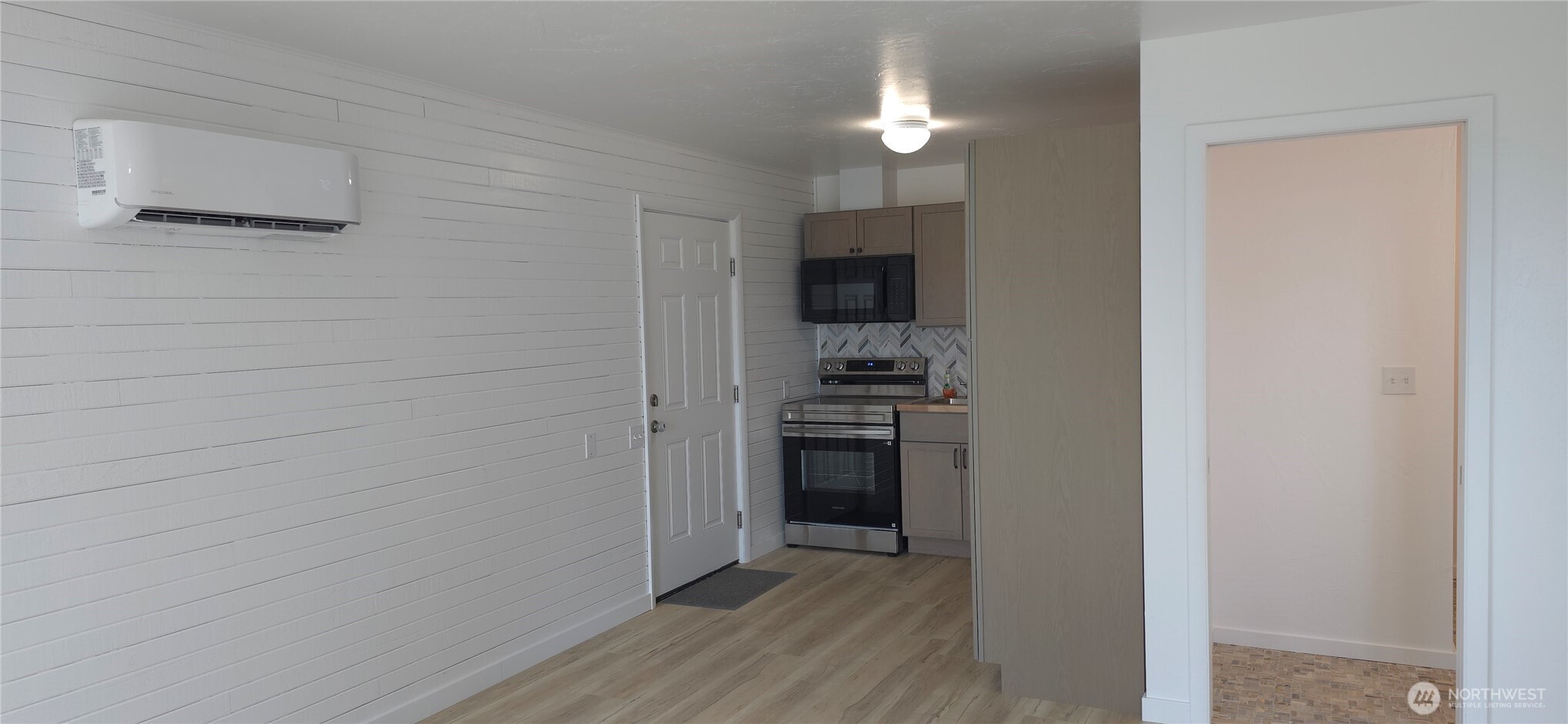 251 Spring View Place, Unit B Sequim, WA 98382 - Photo 3 of 23