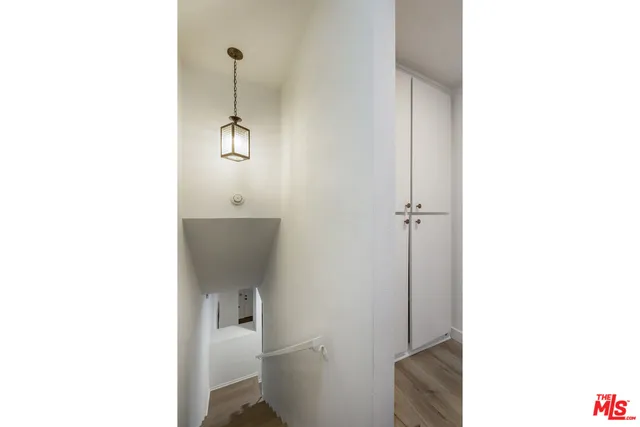 $799,000 | 11732 Moorpark Street, Unit I, Studio City, CA 91604